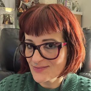 Meet your Posher, Monica